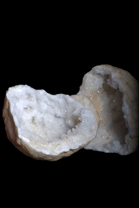 Small Quartz Geode 10-13cm 1-1.5Kg