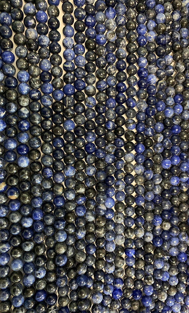 Sodalite A 8mm pearls on string