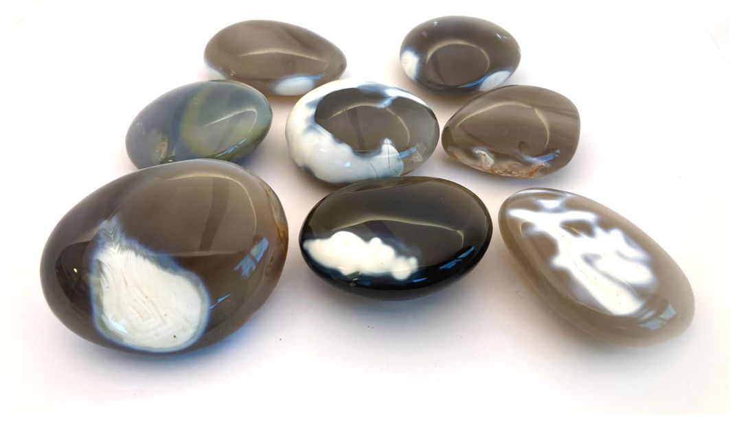 Agate Orca Rolled Pebbles 500gr