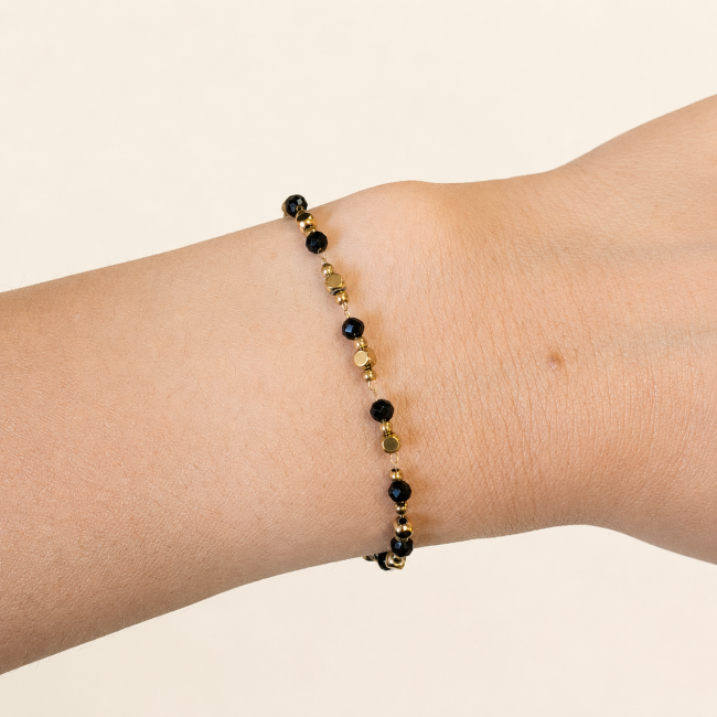 Black Spinel A Energy Bracelet – Gold Beads