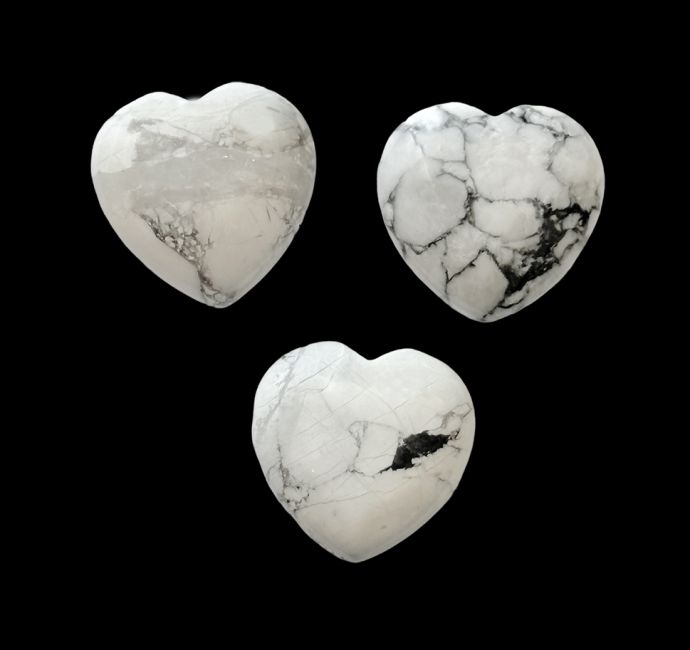 Howlite Heart A 30mm x 3