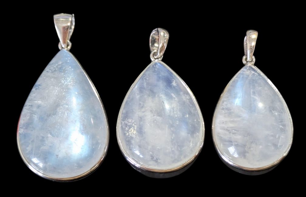 925 Sterling Silver Pendant with AAA White Moonstone, 3 Pieces, 11.15g