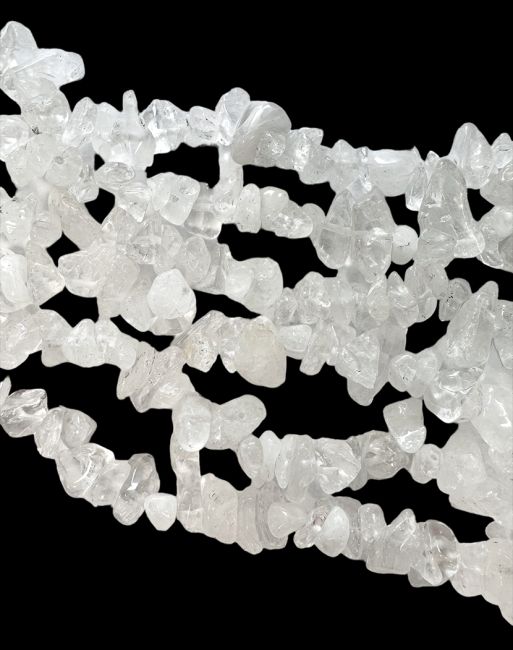 Rock crystal chips 5-8mm on a 80cm thread