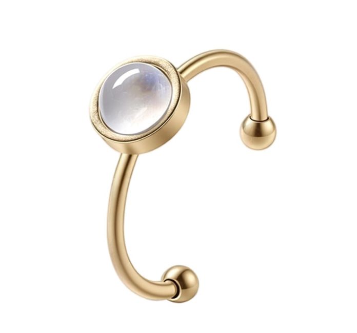 White Moonstone Ring – Gold-plated stainless steel