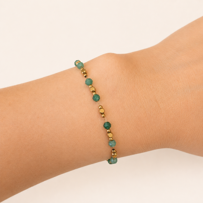 Green Aventurine A Energy Bracelet – Gold Beads