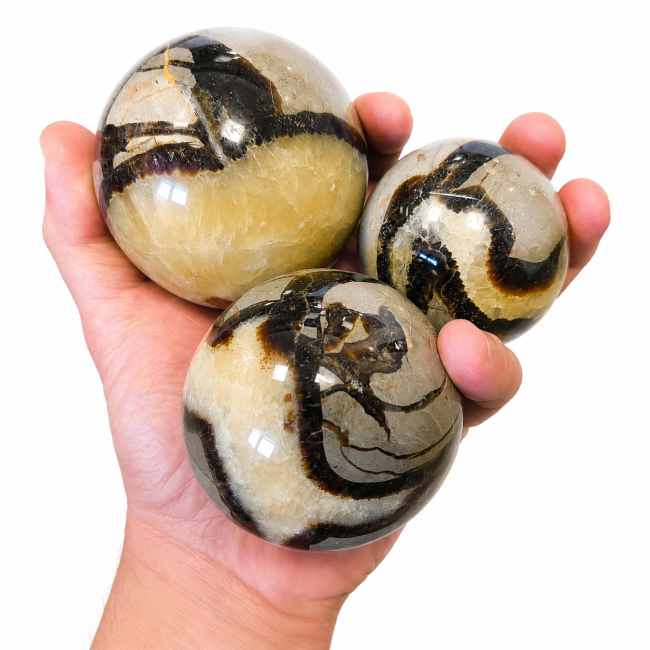 incense at 3 polished Septaria spheres, 1.300kg
