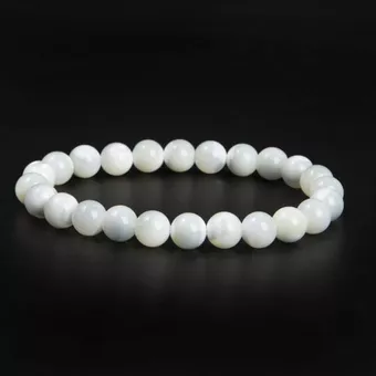 White mother-of-pearl bracelet with 8mm beads