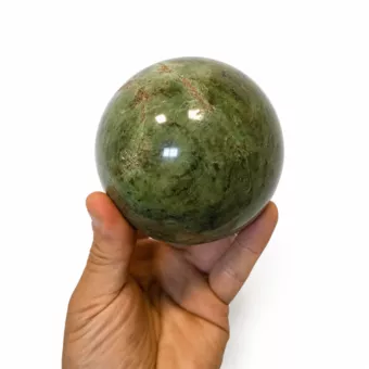 Polished serpentine sphere 1.040kg