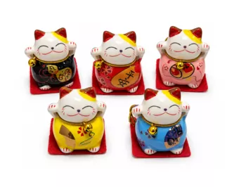 Set of 5 Resin Maneki Neko Lucky Cats 5 cm