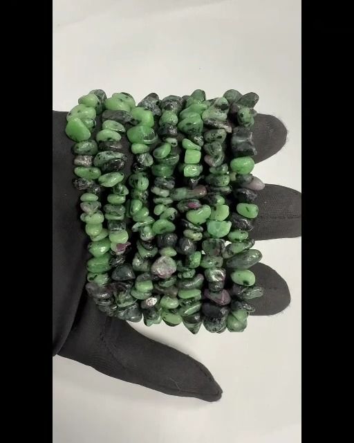 Ruby Zoisite Bracelet A+ chips 5-8mm 18cm