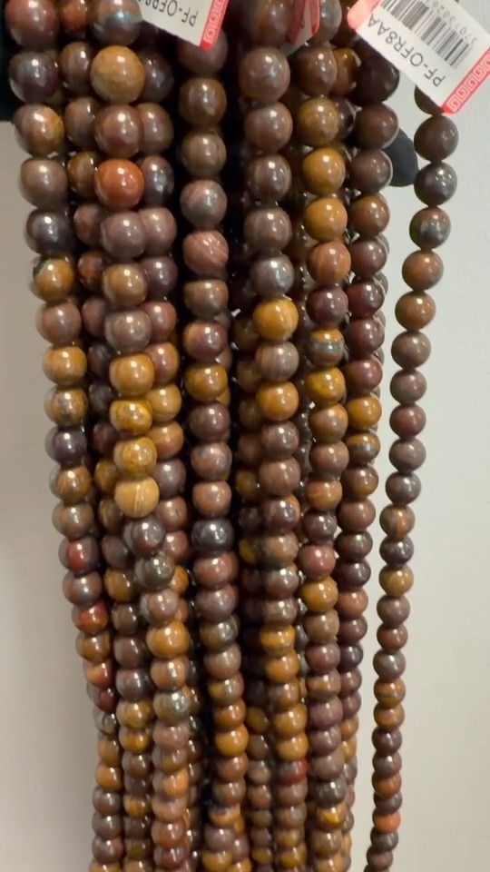 Iron Eye Round Beads Strand AA 8-9mm