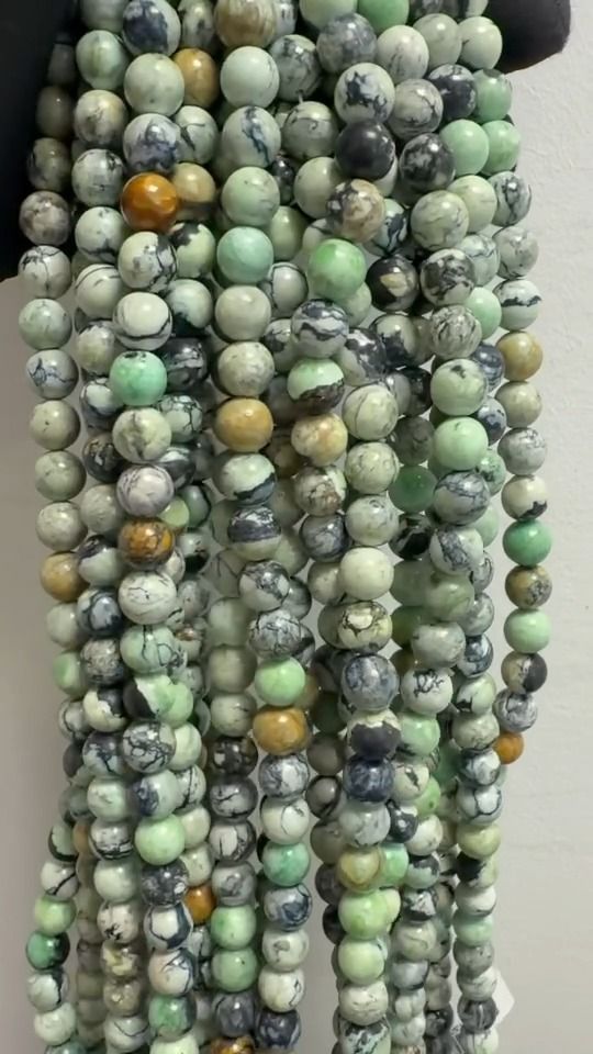 Variscite A Round Beads on Strand 8-9mm