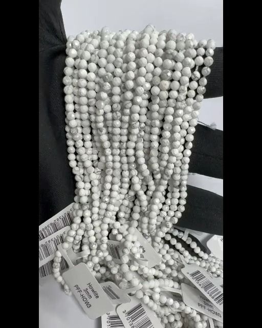 Faceted Howlite A 3mm beads on 40cm wire